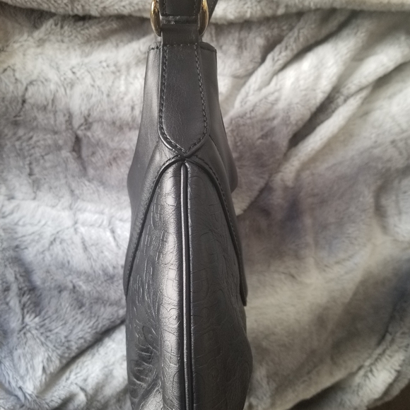 Black Gucci Horseshoe Leather Purse - Picture 12 of 15